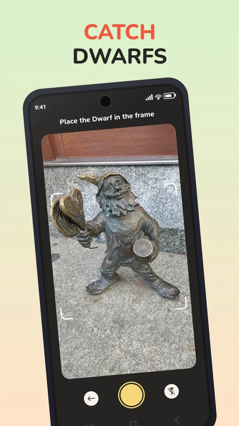 App screen: CATCH DWARFS