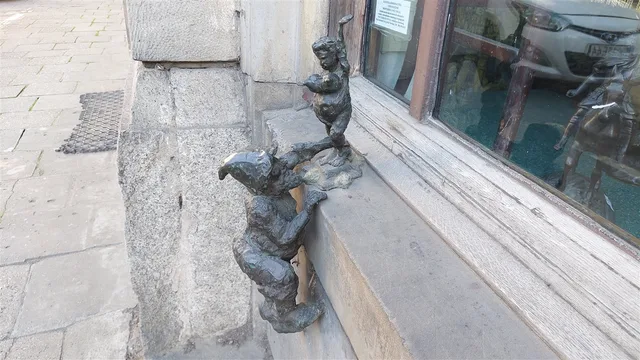 Гном антыквар