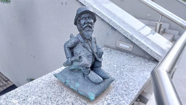 DeCeUszek Dwarf