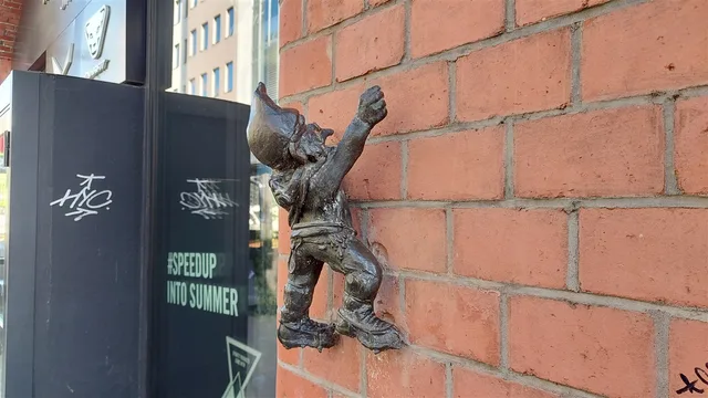 Гном Дзябамір