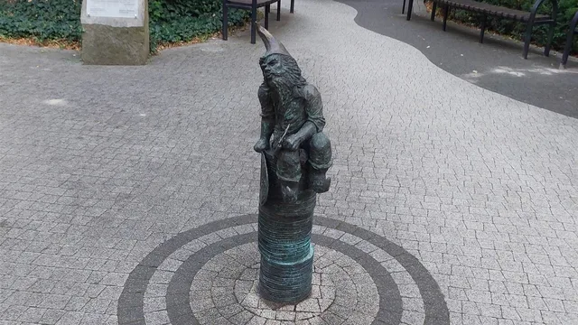 Economist Dwarf