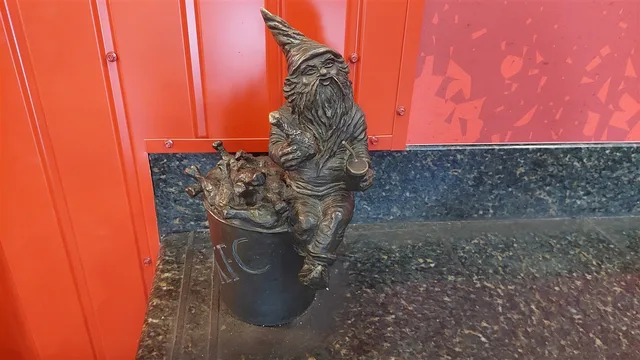 Гном пражора