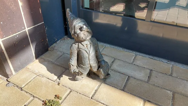 Phoeniksik Dwarf