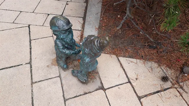 Wroclaw Promenades Dwarfs