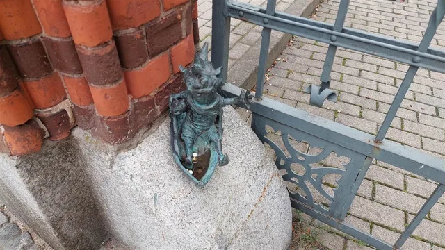 Rozkwietnik Dwarf