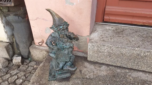Гном Веделек